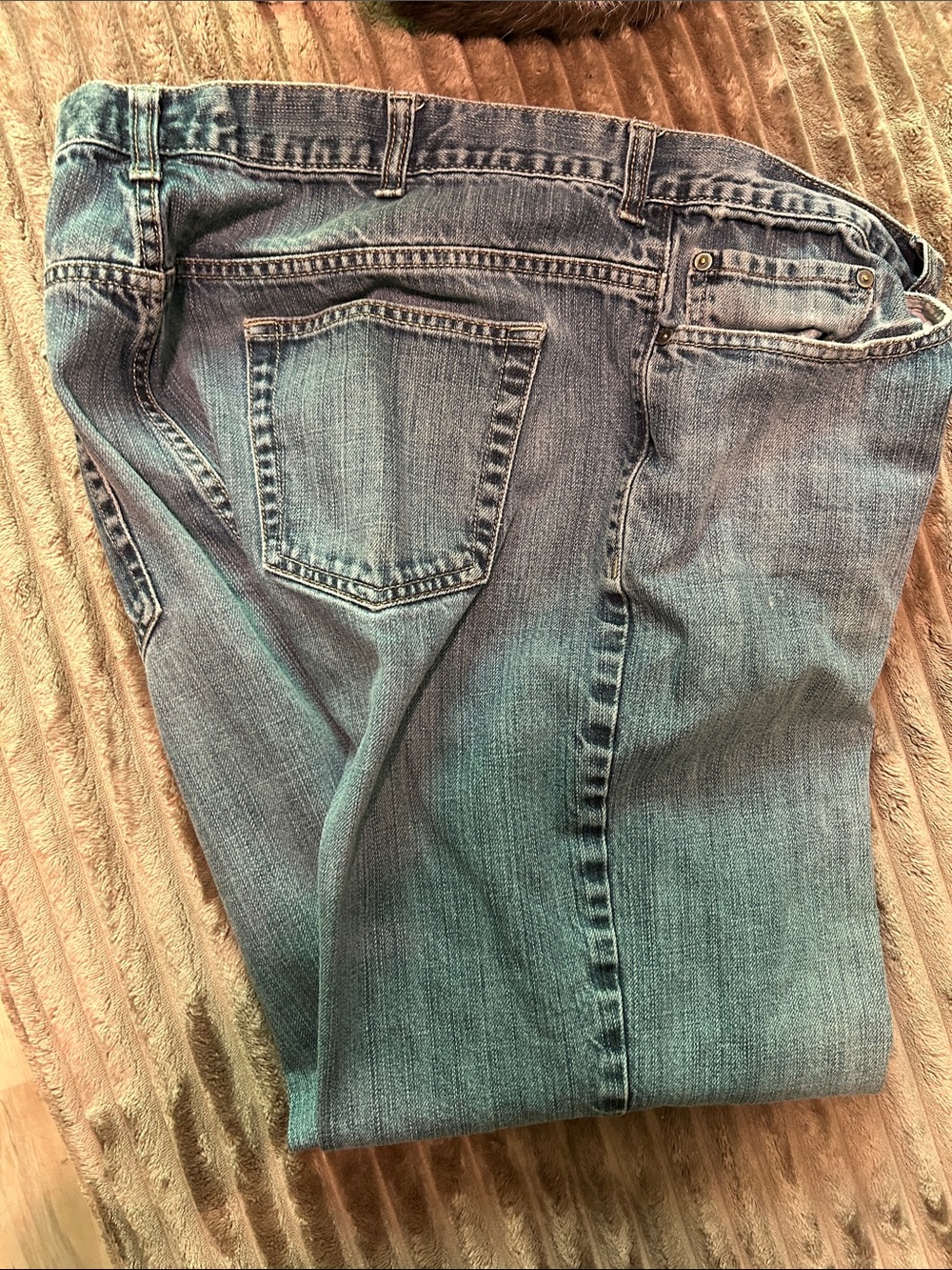 Old Navy Men's Light Blue Relaxed Denim Jeans